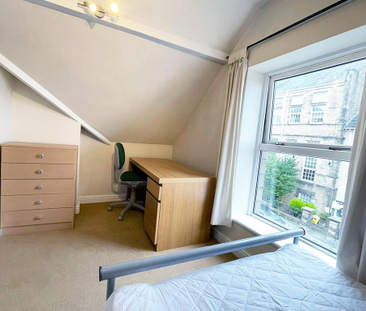 5 bedroom private hall to rent - Photo 1