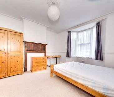 5 bedroom terraced house to rent - Photo 2