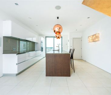 Hazlebury Road, London, SW6 - Photo 5