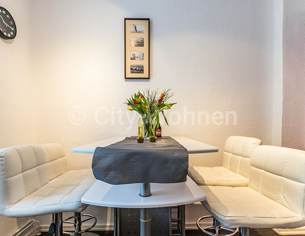 Gemütliche 2-Zimmer-Wohnung komplett ausgestattet, in Hamburg-Eppendorf - Photo 1