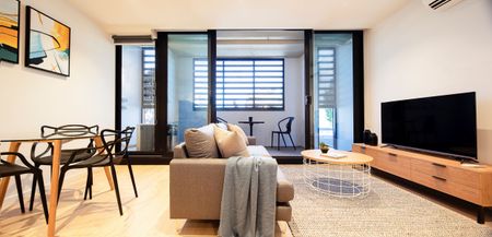Bright 1 bedroom apartment at the heart of Brunswick. - Photo 2