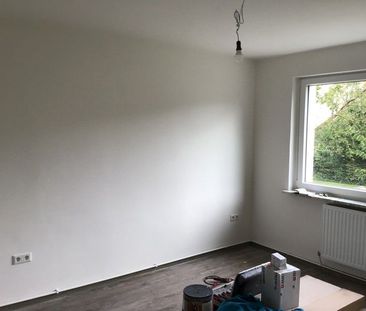 Komplett renovierte 2,5-Zimmer-Wohnung mit Balkon - Foto 4