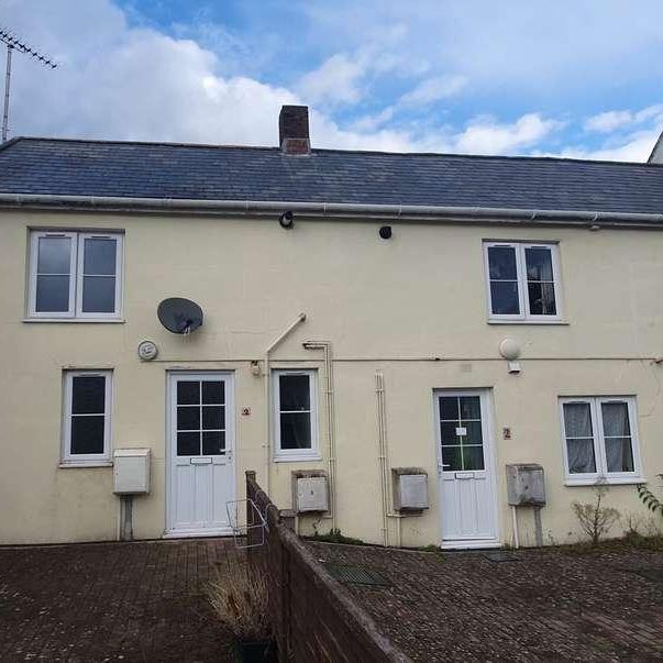 Holyrood Mews Cottages, Holyrood Street, TA20 - Photo 2