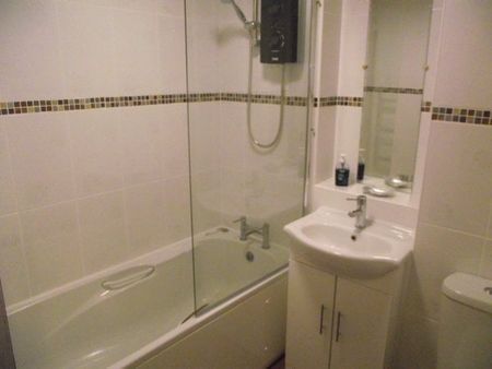 Stokes Lane, Plymouth, PL1 - Photo 4