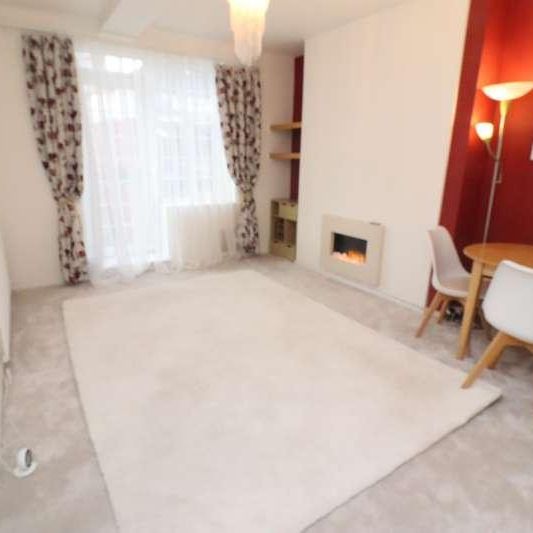 Odessa Street, Gabriel House, SE16 - Photo 1