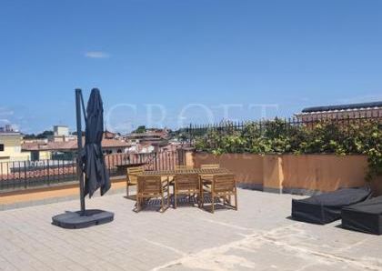 Trieste-Villa Ada: Newly renovated, spacious 2 bedrooms, 1 bath, large bright living room with new kitchen. Silent, sunny, air conditioning, panoramic common terrace. Ref 2292