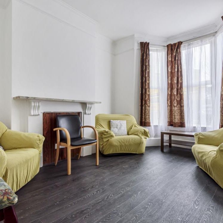 Grove Vale, London SE22 - Photo 1