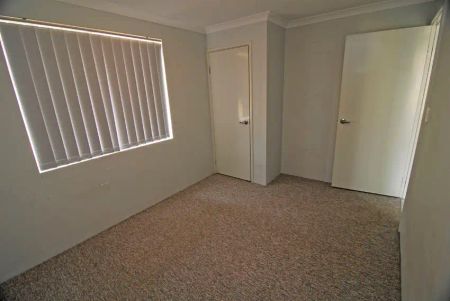 “SPACIOUS VILLA IN A GROUP OF 5” - Photo 3