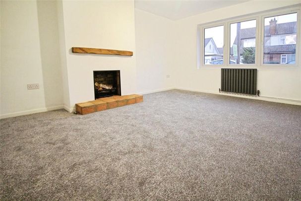 3 bedroom semi-detached house to rent - Photo 1