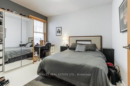 Semi-Detached Home For Lease | C8132714 - Photo 5