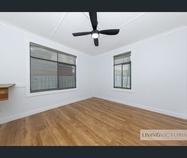 For Rent – Updated & Low Maintenance Unit in Convenient Location - Photo 4