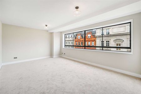 Fully refurbished 3 bedroom duplex apartments in a fantastic location, between Regents Street and Marylebone High Street - Photo 2