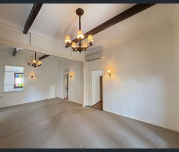 Charming 3-Bedroom Home with Great Indoor-Outdoor Living - Garden M... - Photo 2