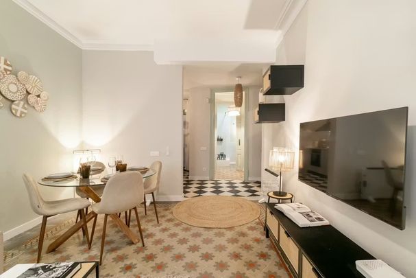 Carrer de les Heures, Barcelona, Catalonia 08002 - Photo 1