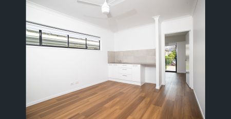 Extra space fully furnished spacious Apartment *SOLE OCCUPANCY ONLY" - Photo 5