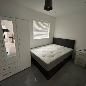 1 Bed Flat, College Park Drive, BS10 - Photo 2