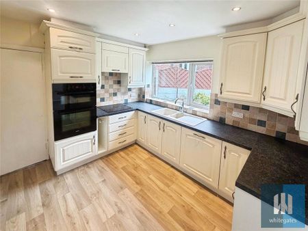 4 bedroom detached house to rent - Photo 5