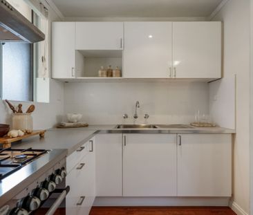 Stylish 1-Bedroom Apartment in the Heart of Subiaco! - Photo 1
