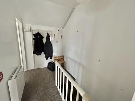 Falsgrave Road, YO12 5AT, Scarborough - Photo 3