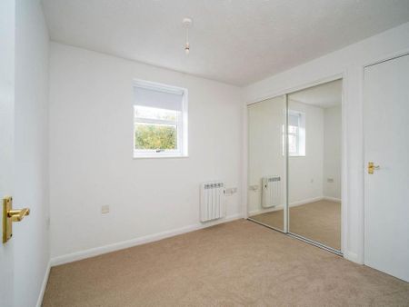 2 bedroom flat to rent - Photo 5