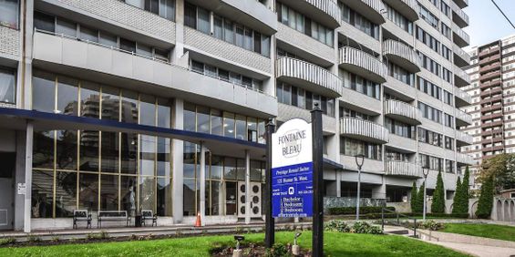 The Fontainebleau Apartments - Photo 3