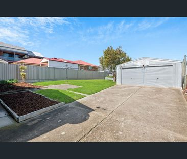40 wootoona Avenue, Christies Beach, SA 5165 - Photo 4