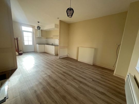 Location maison 3 pièces, 57.92m², Mortagne-sur-Sèvre - Photo 1
