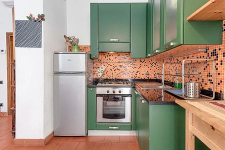 Via Carlo Bini, Florence, Tuscany 50134 - Photo 4