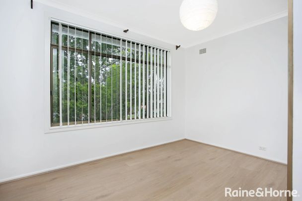 15 Clovelly Road, Hornsby NSW 2077 - House For Rent | Domain - Photo 1