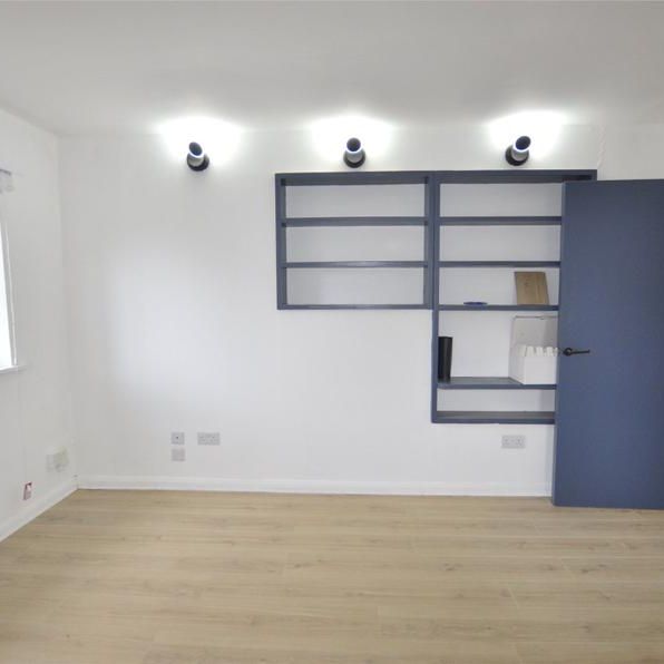 Grove Road, Mitcham, Surrey, CR4 - Photo 1