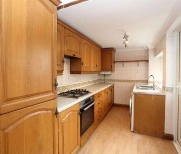 St Johns Road, Faversham, ME13 - Photo 3