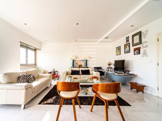 3 bedroom luxury Apartment for rent in Lisbon, Portugal - Photo 1