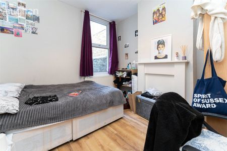5 bedroom terraced house to rent - Photo 2