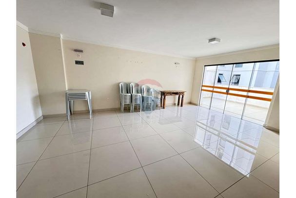 Apartamento para locação 2 quartos sendo 1 Suite, sala com varanda, cozinha com armário e lavanderia, 2 vagas de garagem e elevador - Foto 1