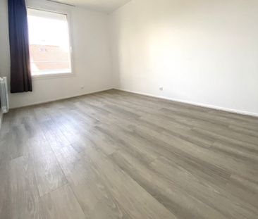 Location Appartement 3 pièces 66m² - Photo 4