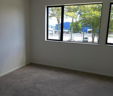 7/115 Swanson Road, Henderson - Photo 3