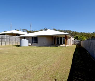 :: BIG HOME IN LITTLE CREEK ~ HILLTOP LOCATION - Photo 6