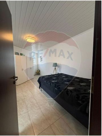 Inchiriere garconiera la curte - Photo 3