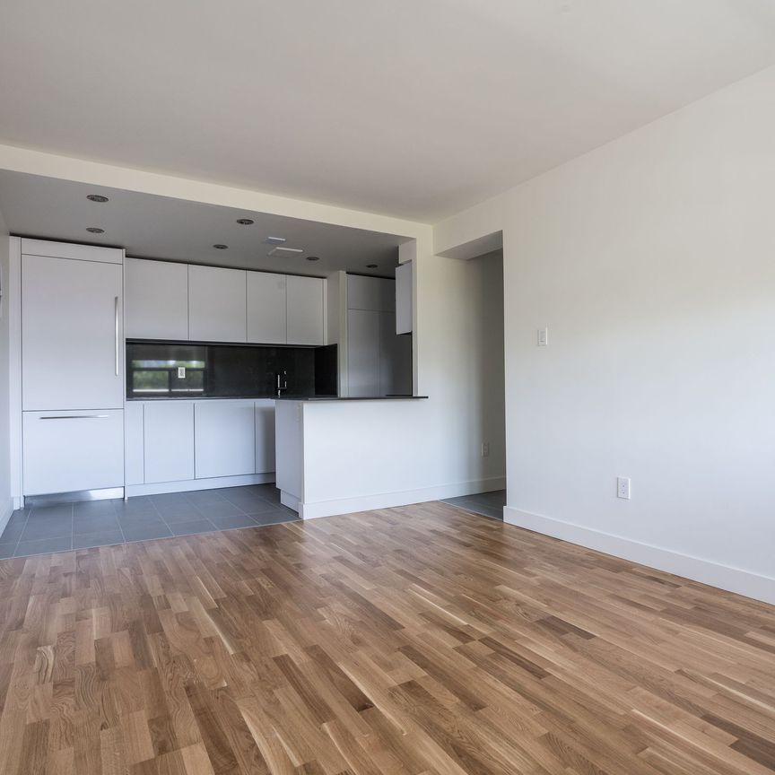 230 Oak Street - Photo 1