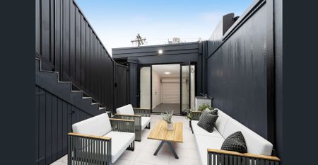 Get Ready: A Place To Call Home ! Outgoings Included in the price. - Photo 3