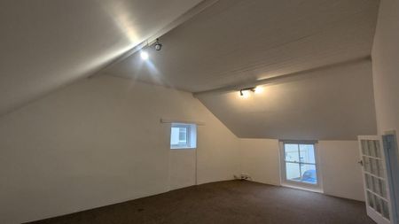 3 bedroom maisonette to rent - Photo 2