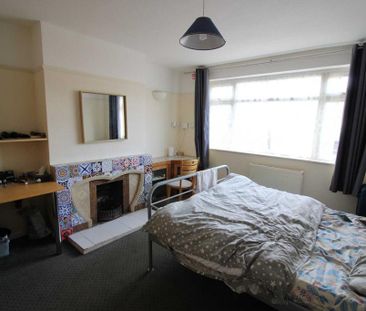 6 bedroom house to rent - Photo 4