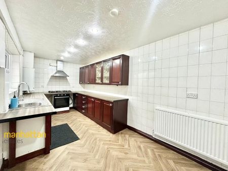 2 bedroom terraced house to rent - Photo 4