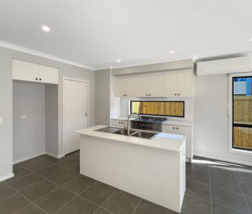 🏡 Brand New 4-Bedroom Townhouse in Wollert - Photo 6