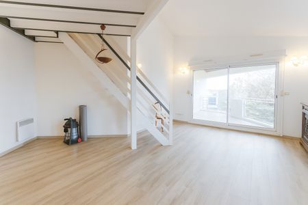 Location Appartement 3 pièces 74m² - Photo 2