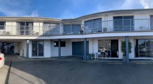 Apartment Living by the Sea - Photo 1