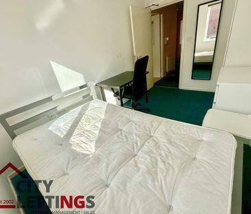 4 bedroom flat to rent - Photo 5
