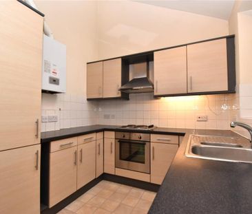 3 bedroom end of terrace house to rent - Photo 4
