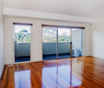 2Bedrooms, 2Bathrooms - Photo 2