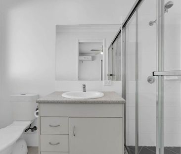 Spacious Family Home in a perfect Location - Great for Comfortable ... - Photo 4